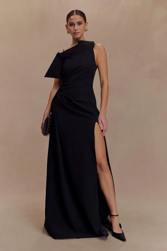 Adalyn One Shoulder Crepe Maxi Dress – Black Adalyn One Shoulder Crepe Maxi Dress – Black