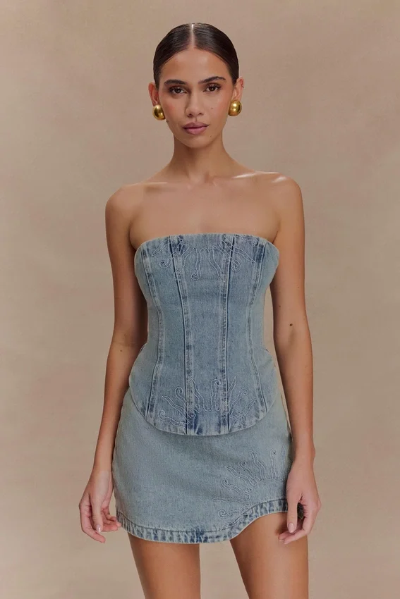Alessia Embroidered Denim Mini Skirt – Light Vintage Alessia Embroidered Denim Mini Skirt – Light Vintage