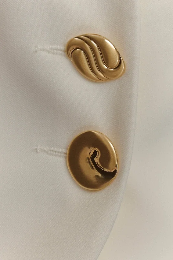 Alix Mixed Button Vest – Ivory Alix Mixed Button Vest – Ivory