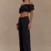 Autumn Off Shoulder Bubble Top – Black
