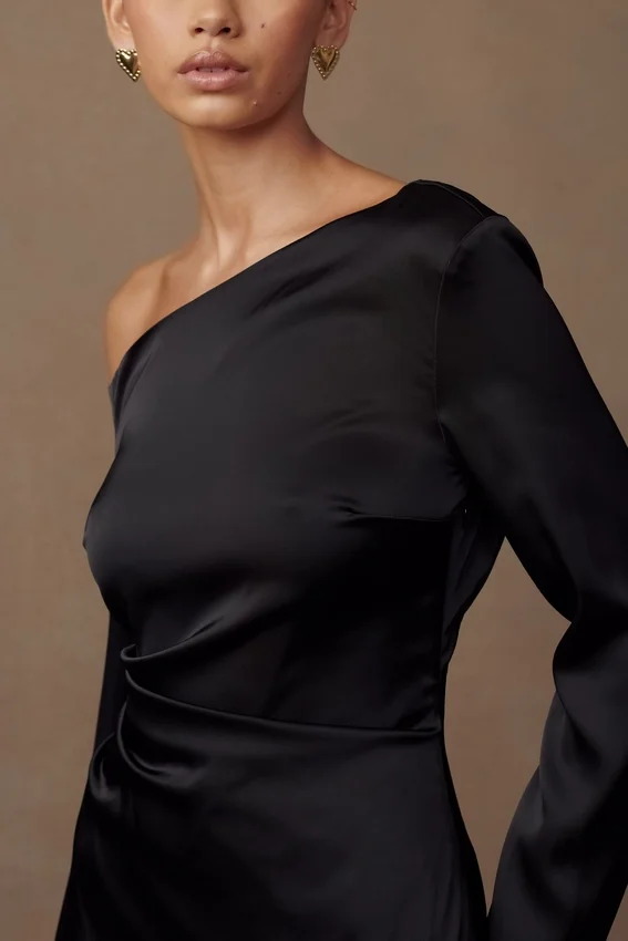 Avery Long Sleeve Maxi Dress – Black Avery Long Sleeve Maxi Dress – Black