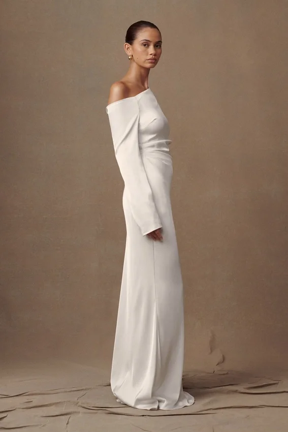 Avery Long Sleeve Maxi Dress – Ivory Avery Long Sleeve Maxi Dress – Ivory