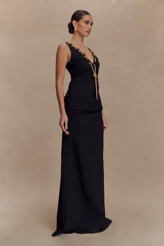 Axton Low Neck Maxi Dress – Black Axton Low Neck Maxi Dress – Black