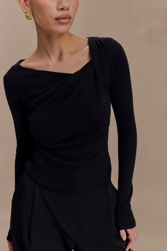 Culver Draped Twist Knit Top – Black Culver Draped Twist Knit Top – Black