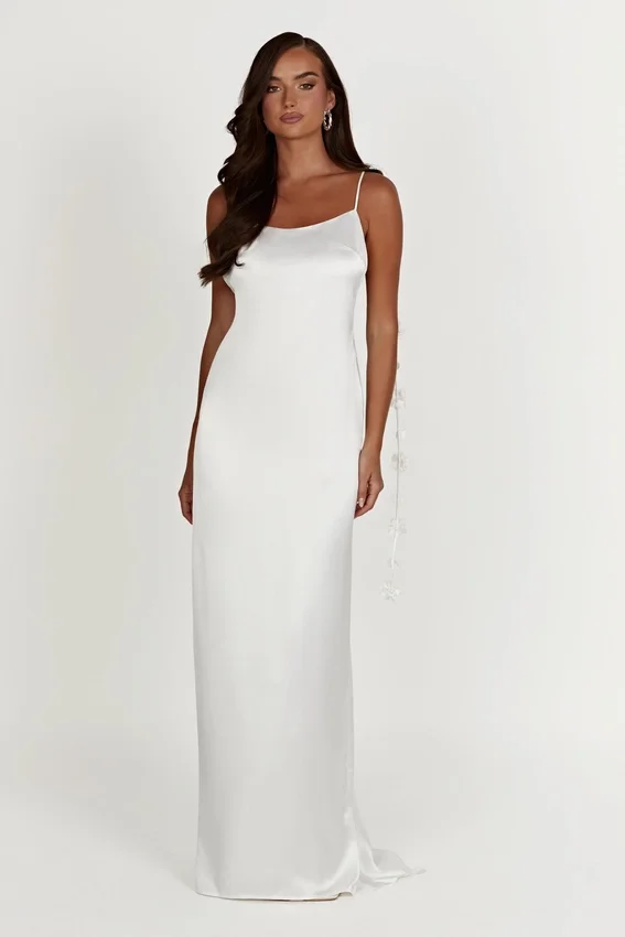 Elenora Rose Gown – White Elenora Rose Gown – White