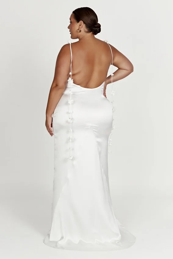 Elenora Rose Gown – White Elenora Rose Gown – White