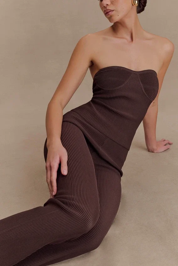 Elodie Strapless Cupped Knit Top – Chocolate Elodie Strapless Cupped Knit Top – Chocolate