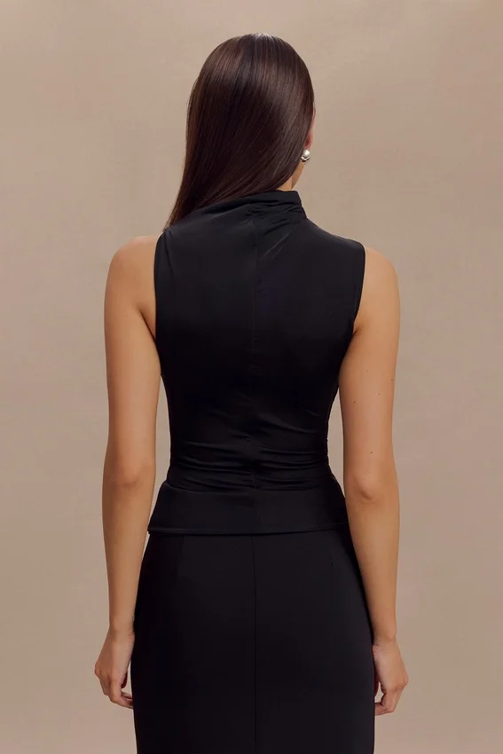 Hadleigh Sleeveless Slinky Top – Black Hadleigh Sleeveless Slinky Top – Black