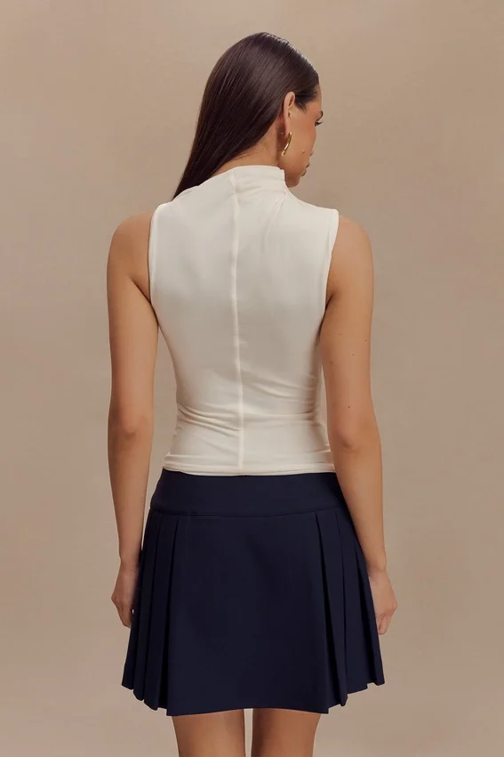 Hadleigh Sleeveless Slinky Top – Ivory Hadleigh Sleeveless Slinky Top – Ivory
