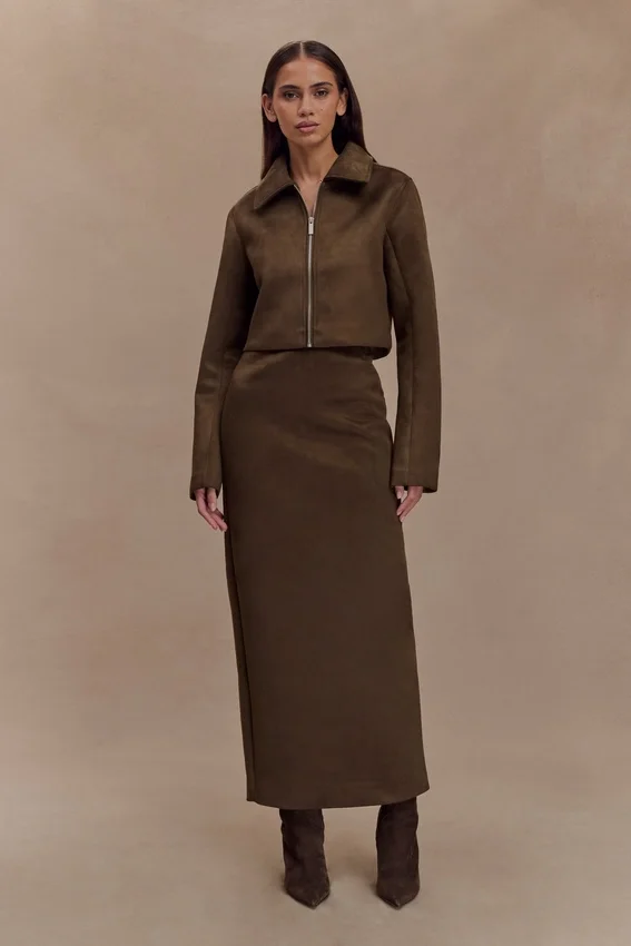 Hayes Faux Suede Collared Jacket – Chocolate Hayes Faux Suede Collared Jacket – Chocolate