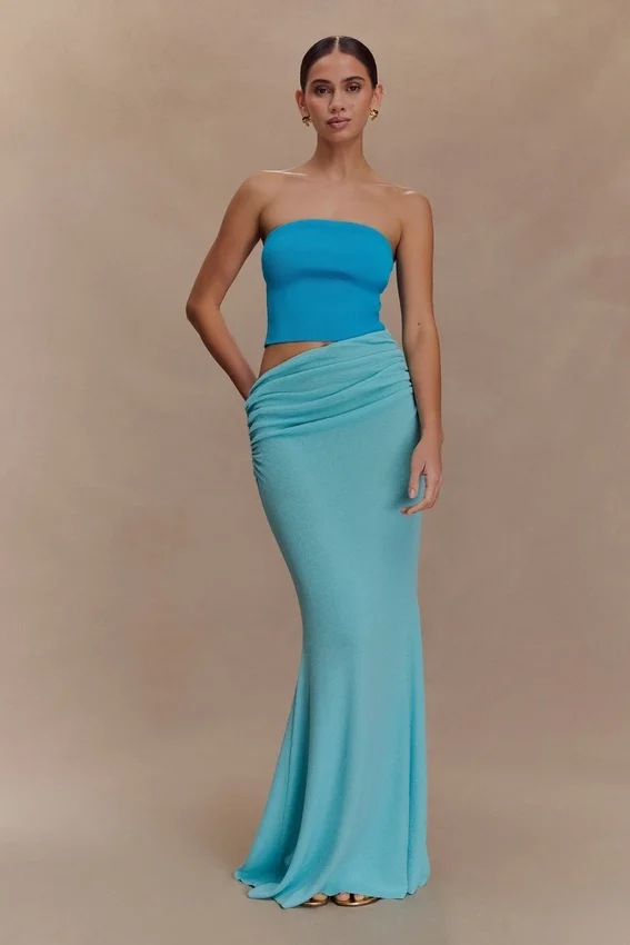 Jasiel Strapless Knit Maxi Dress – Cyan Blue Jasiel Strapless Knit Maxi Dress – Cyan Blue