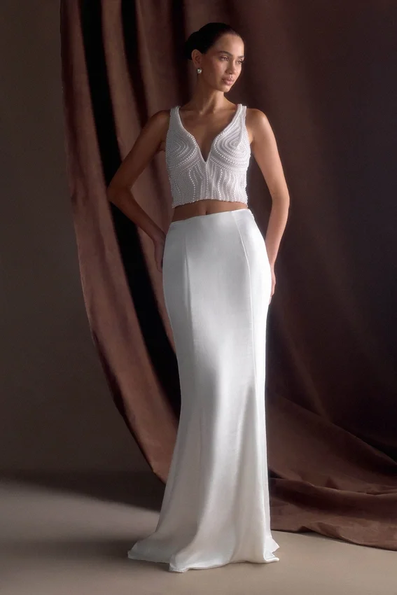 Khloe Satin Fishtail Maxi Skirt – White Khloe Satin Fishtail Maxi Skirt – White