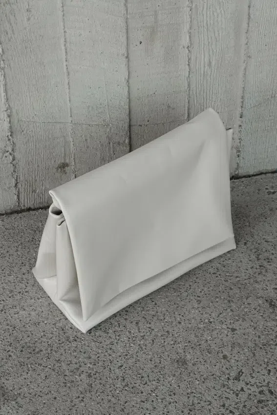 Kiera Faux Leather Oversized Clutch – Ivory Kiera Faux Leather Oversized Clutch – Ivory