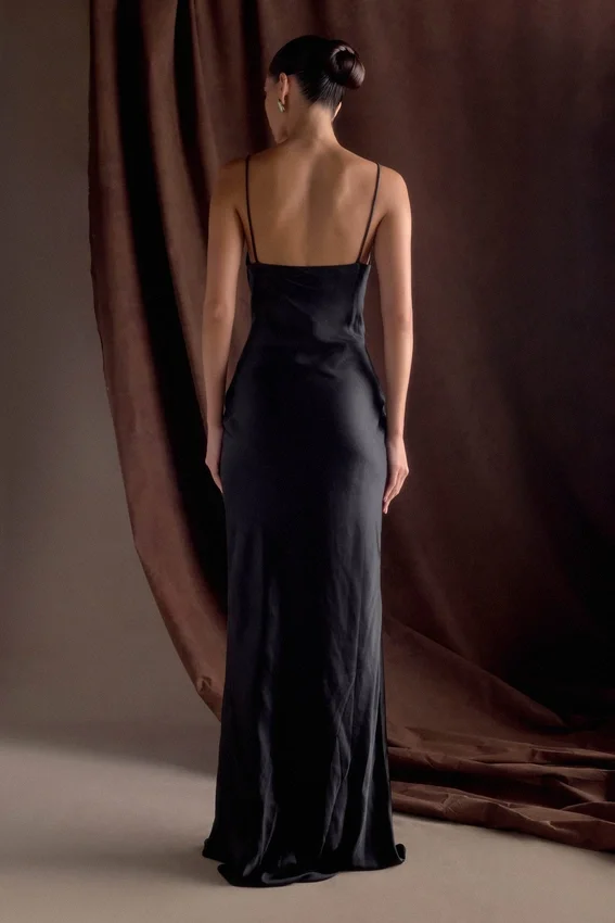 Lilly Sweetheart Satin Maxi Dress – Black Lilly Sweetheart Satin Maxi Dress – Black