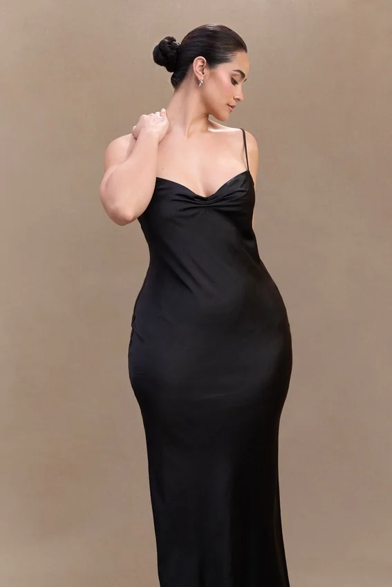 Lilly Sweetheart Satin Maxi Dress – Black Lilly Sweetheart Satin Maxi Dress – Black