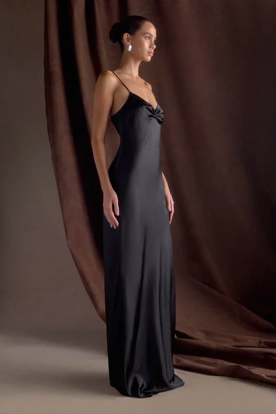 Lilly Sweetheart Satin Maxi Dress – Black Lilly Sweetheart Satin Maxi Dress – Black