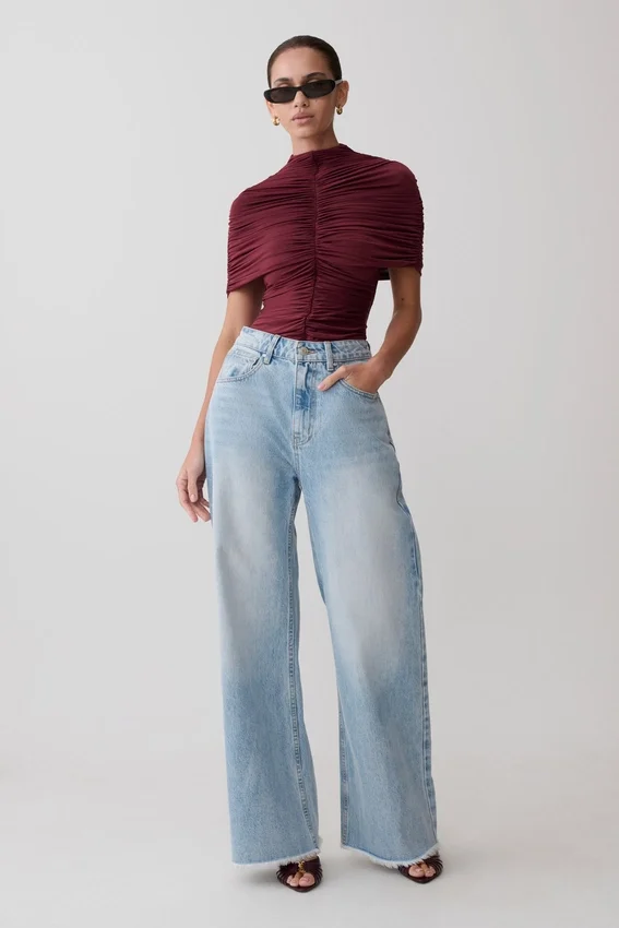 Sebastian Straight Leg Denim Jeans With Fray Hem – Washed Light Blue Sebastian Straight Leg Denim Jeans With Fray Hem – Washed Light Blue
