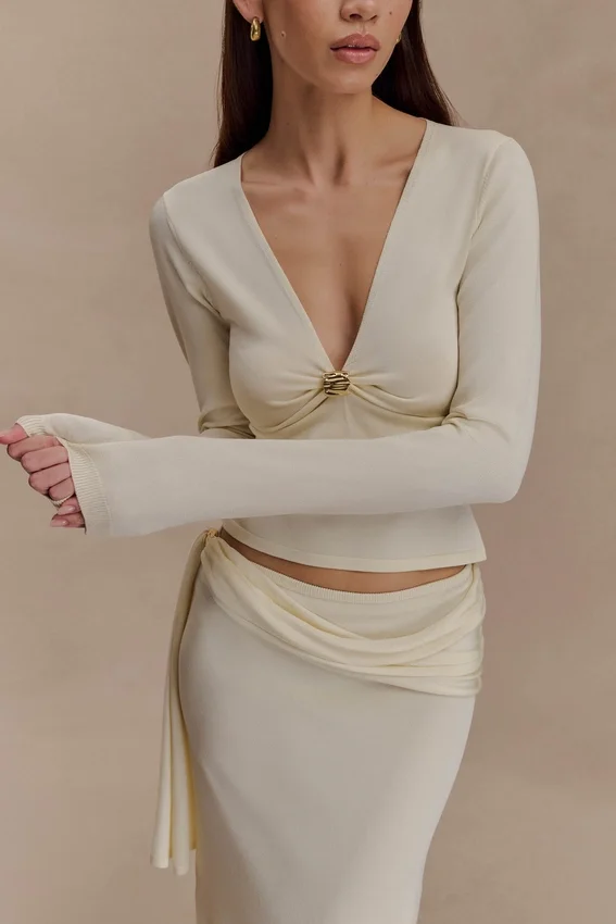 Miraby Front Ruched Knit Long Sleeve Top – Ivory Miraby Front Ruched Knit Long Sleeve Top – Ivory