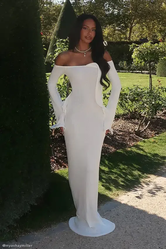 Sandrine Off Shoulder Knit Maxi Dress – White Sandrine Off Shoulder Knit Maxi Dress – White