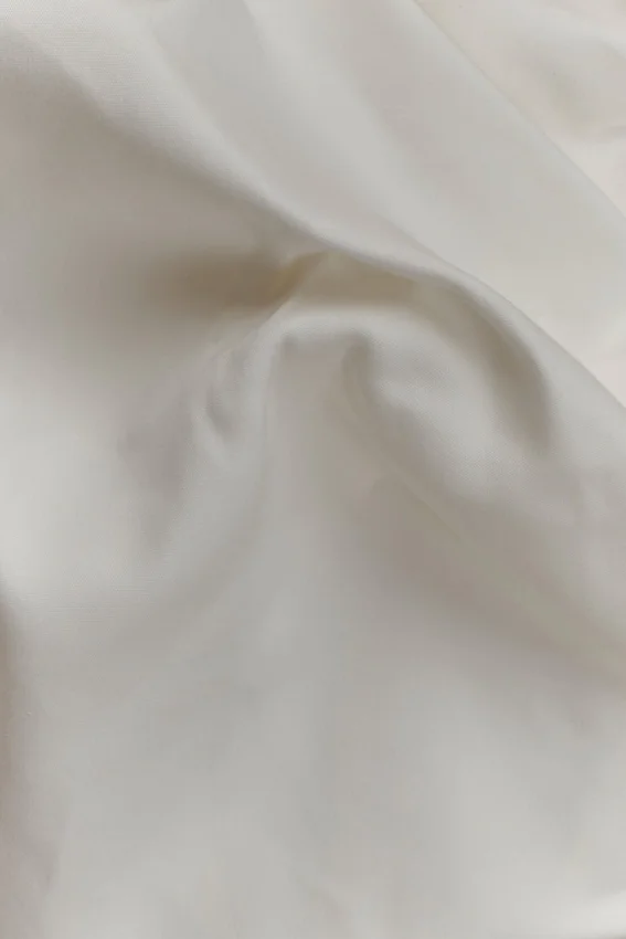 Sariya Sculptural Maxi Dress – White Sariya Sculptural Maxi Dress – White