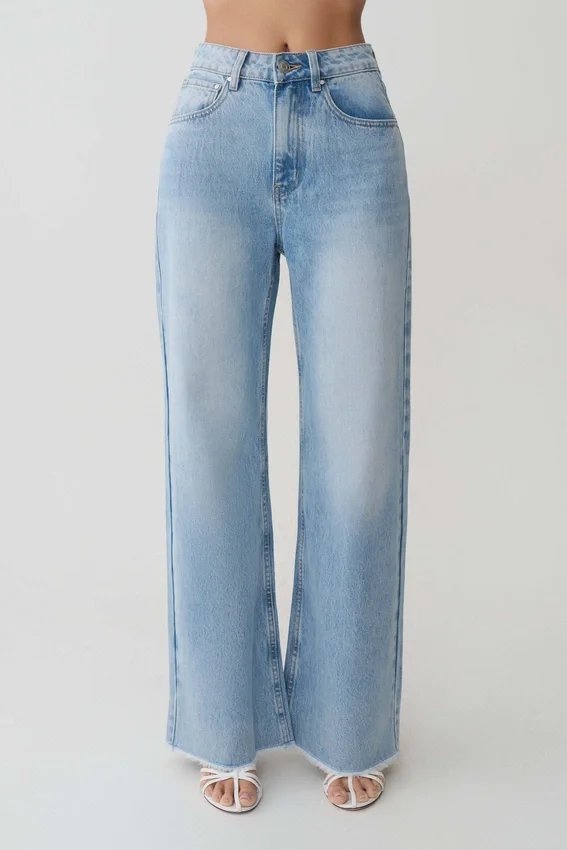 Sebastian Straight Leg Denim Jeans With Fray Hem – Washed Light Blue Sebastian Straight Leg Denim Jeans With Fray Hem – Washed Light Blue