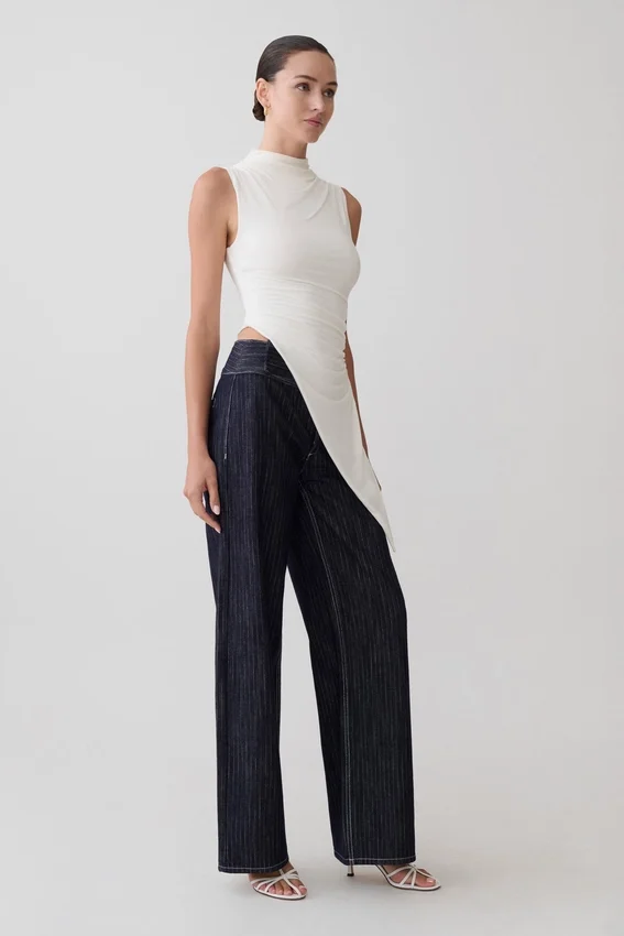 Suong High Neck Gathered Top – White Suong High Neck Gathered Top – White
