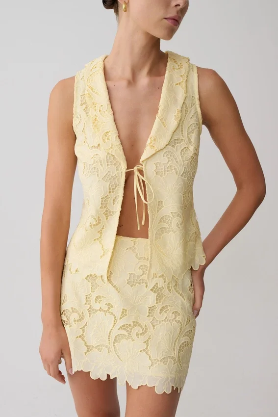 Tessa Broderie Tie Front Sleeveless Top – Lemon Tessa Broderie Tie Front Sleeveless Top – Lemon